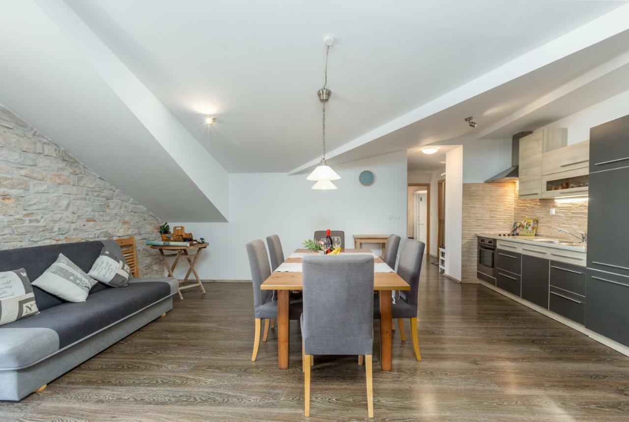 Apartman Maria Lussi *